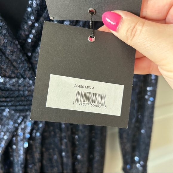 NWT Mac Duggal Ieena Long Sleeve Sequin Gown Midnight Blue 26490 - Picture 7 of 8